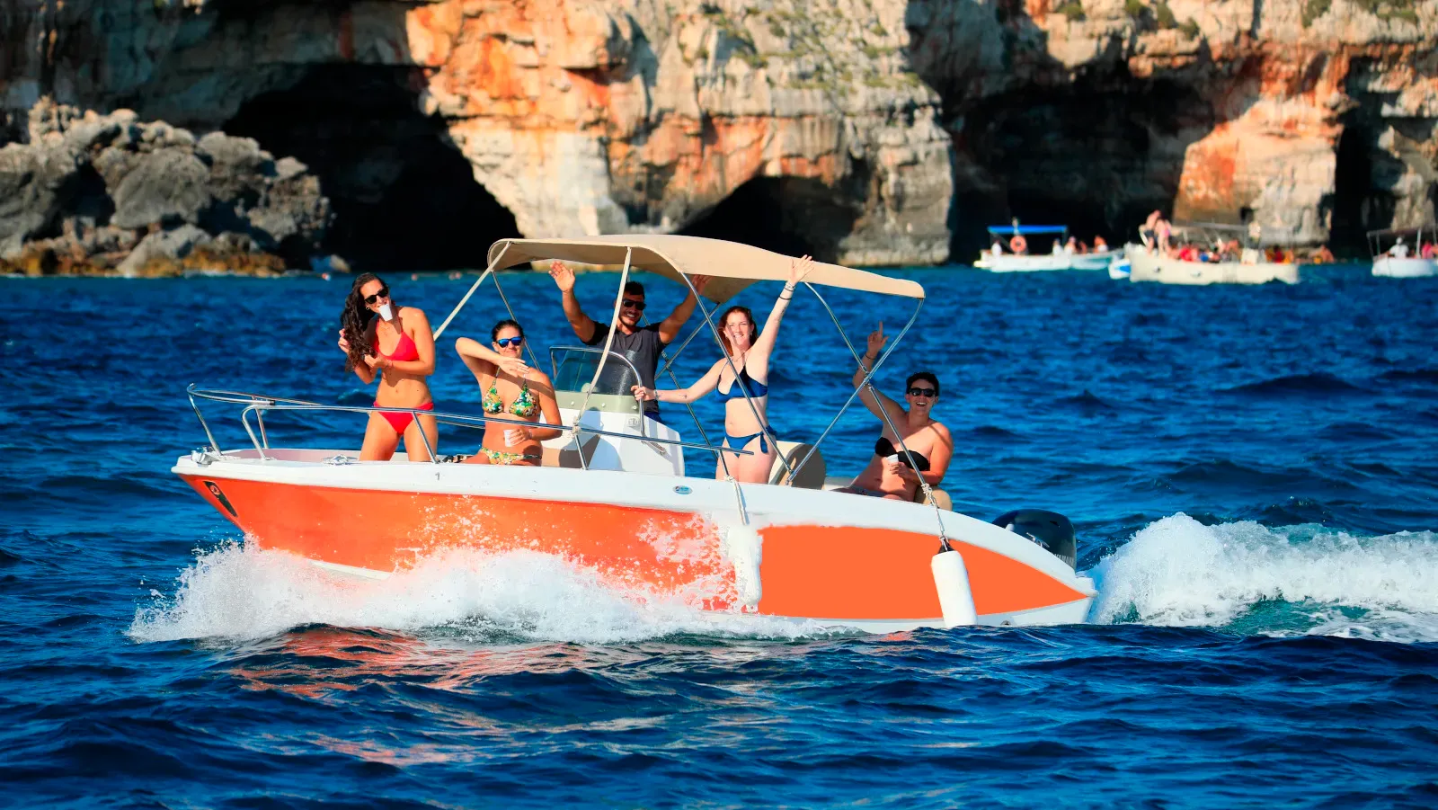 Noleggio Barca a Leuca, giornata intera per 7 senza patente