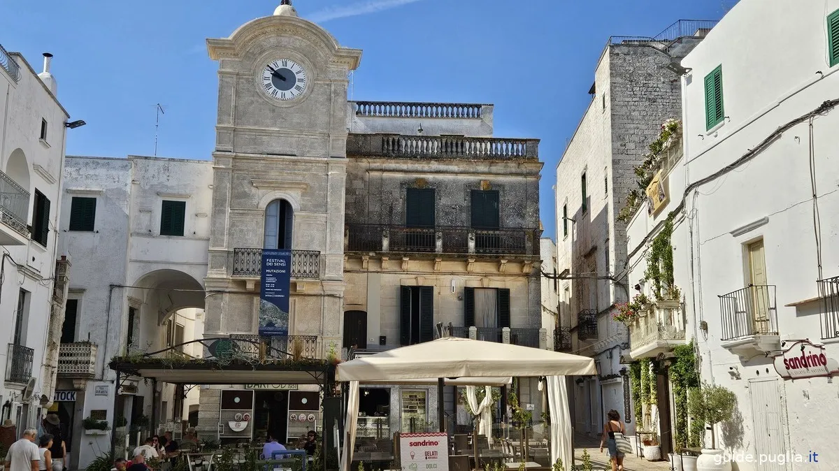 clock tower, piazza vittorio emanuele II