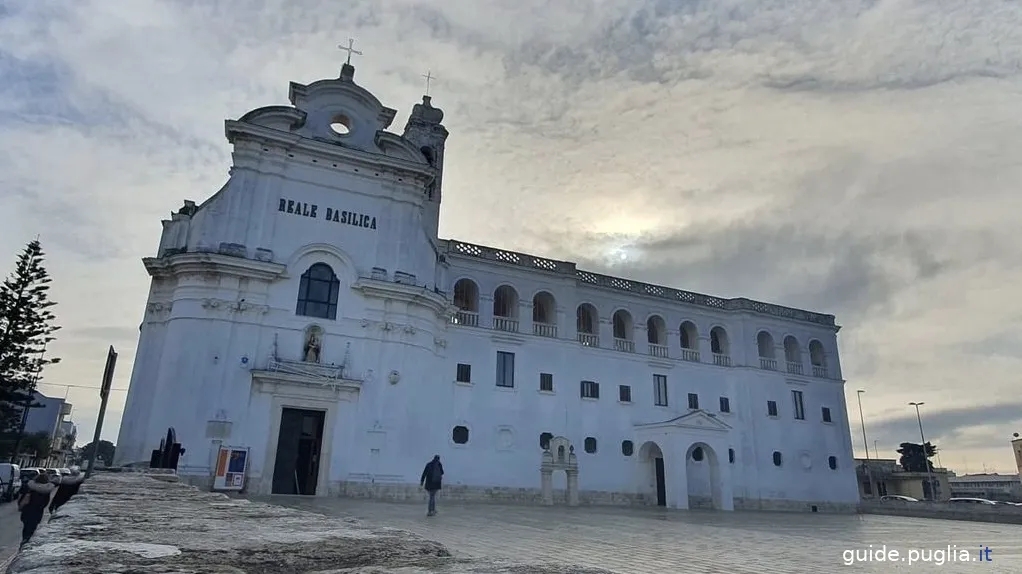 Capurso et la Madonna del Pozzo : Voyage dans le village et sa Basilique de la Foi et des Miracles