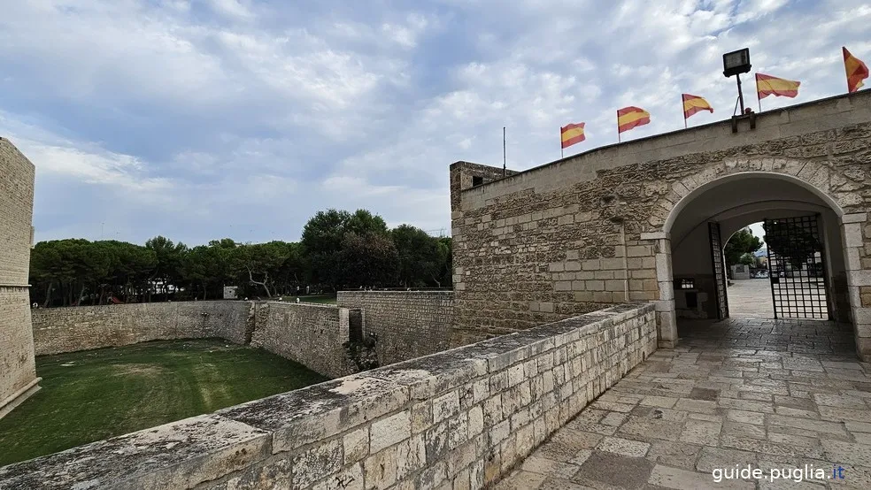 internal entrance to barletta castle