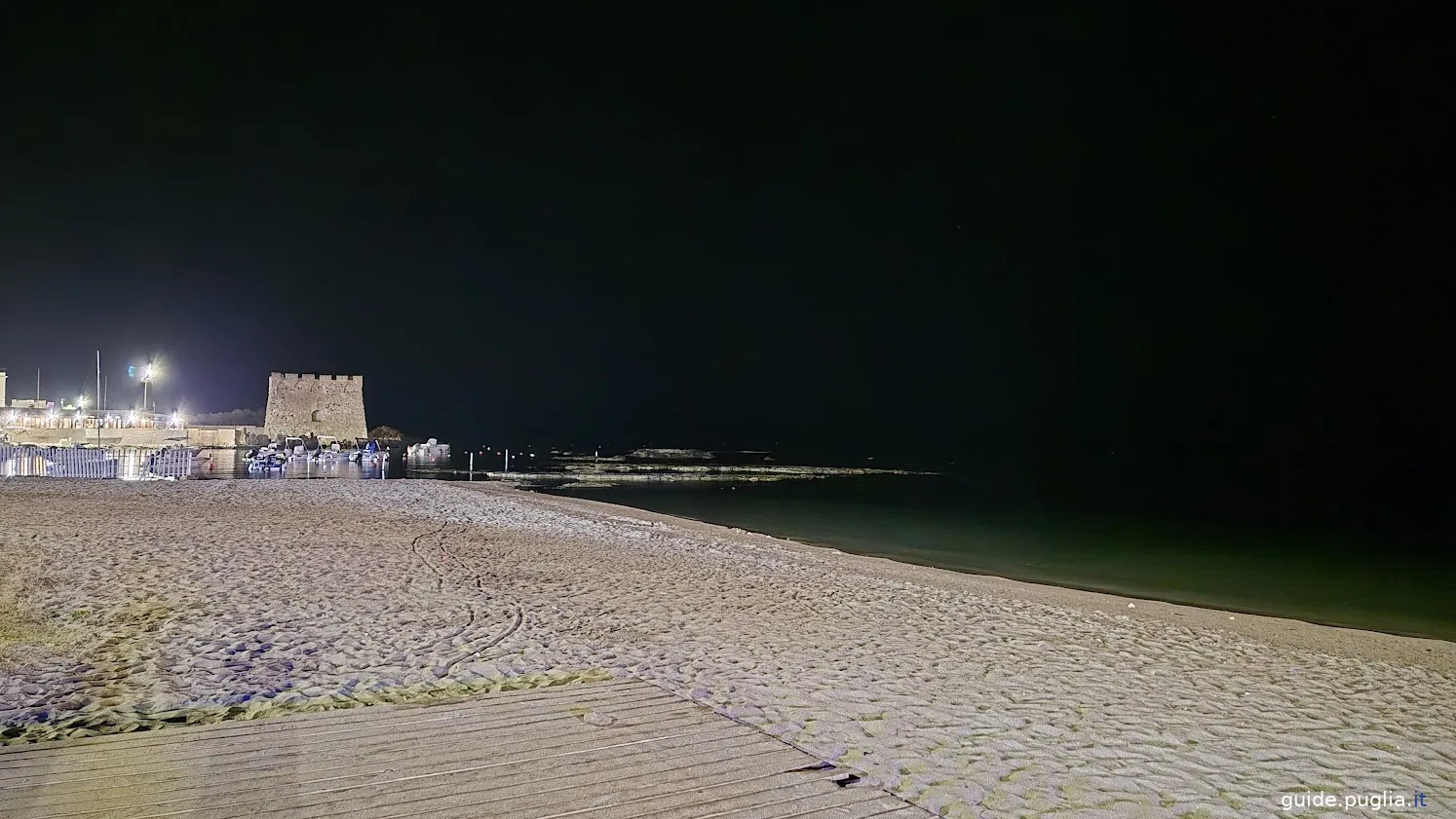 spiaggia torre santa sabina