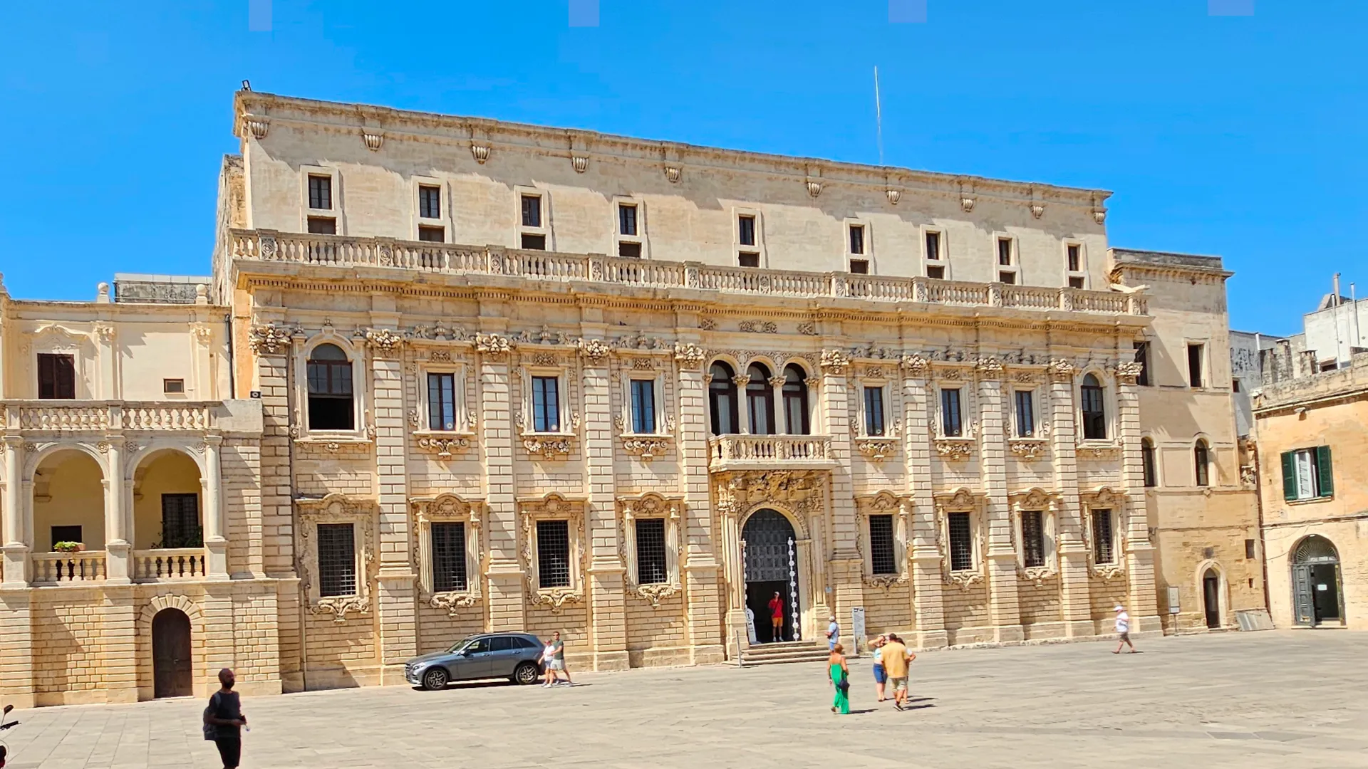 Lecce, Palais du Séminaire sur la Piazza Duomo