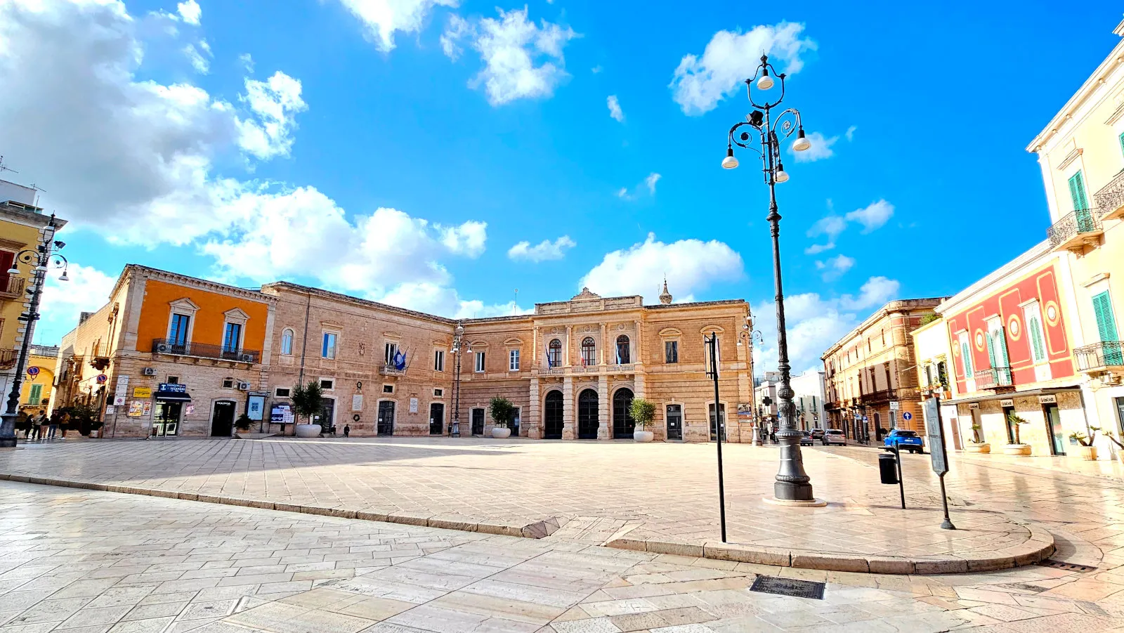 Centre historique de Fasano, Piazza Ciaia