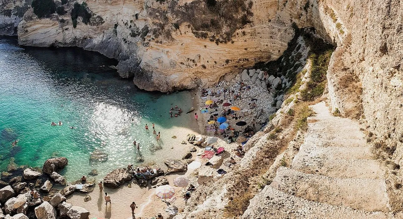 Spiaggia dei 100 scalini