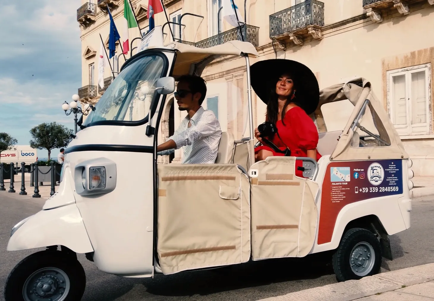 Taranto old town and Mar Piccolo tour, by gig and by boat
