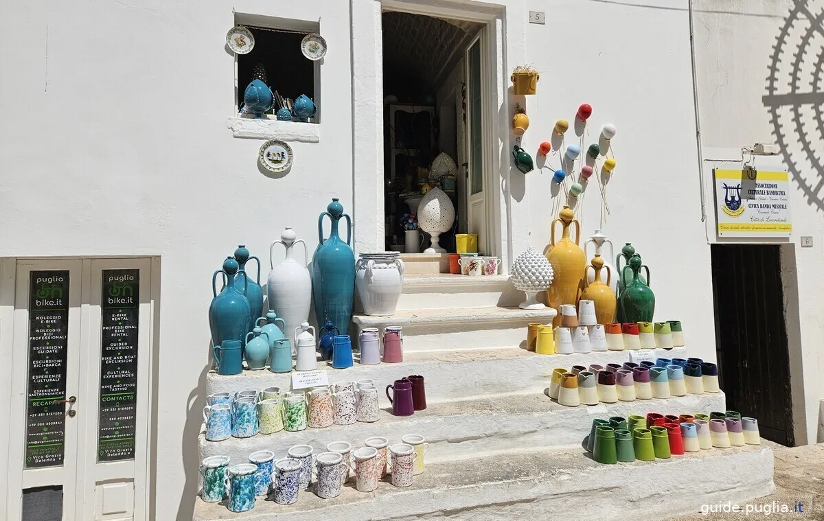 locorotondo, local crafts, ceramics shop