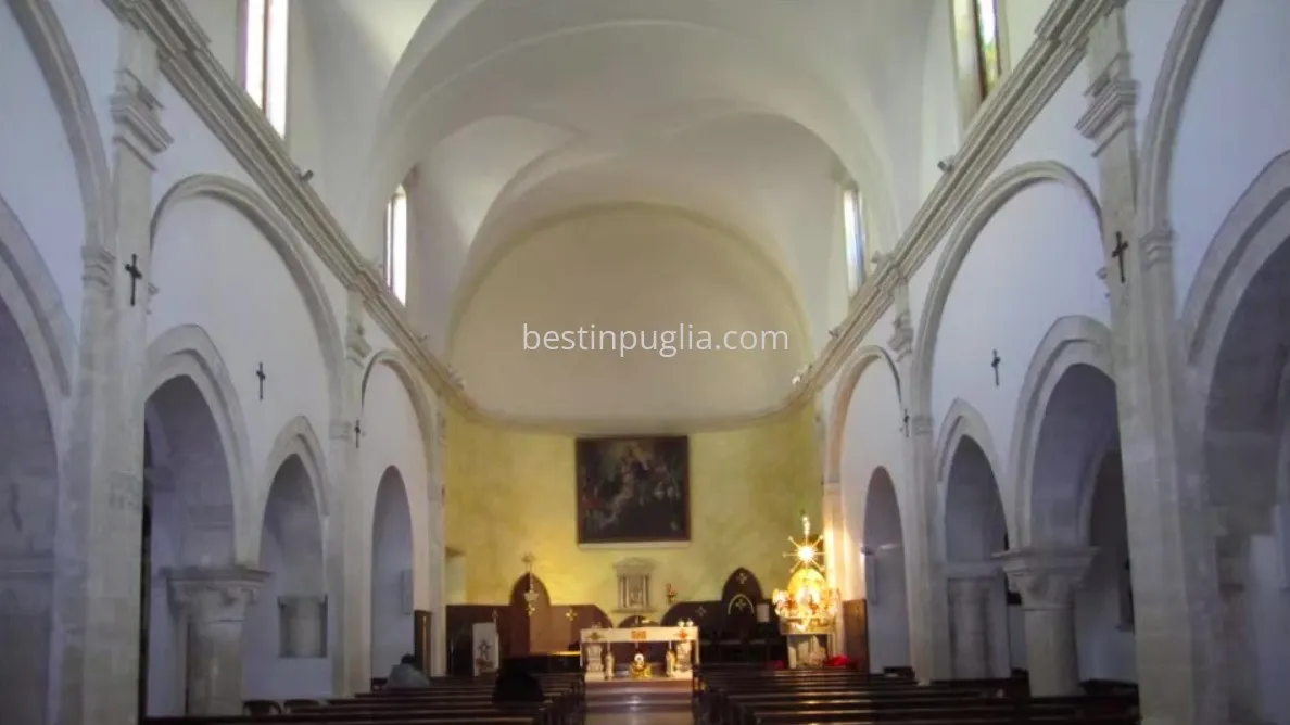 Church of Sant'Antonio da Padova in Martina Franca, internal view of the altar