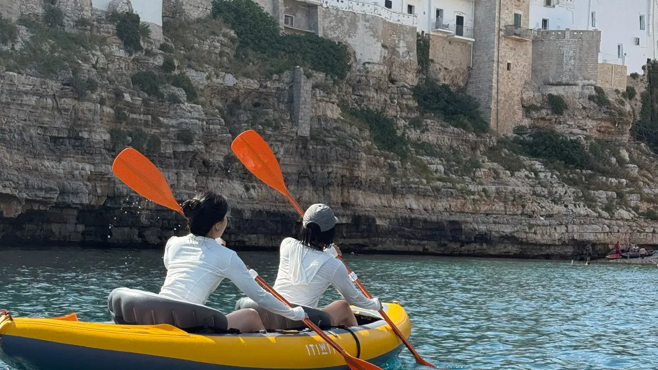 Kayak a Polignano a Mare