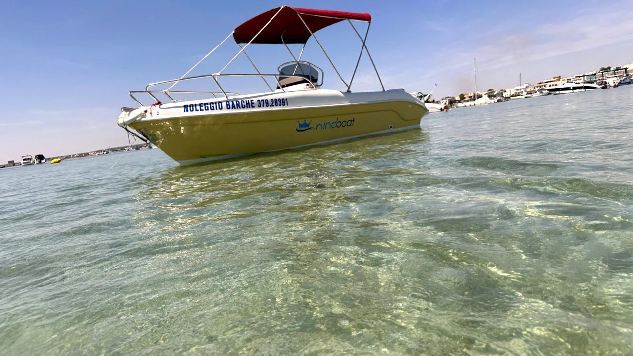 Noleggio Barca Porto Cesareo, intera giornata