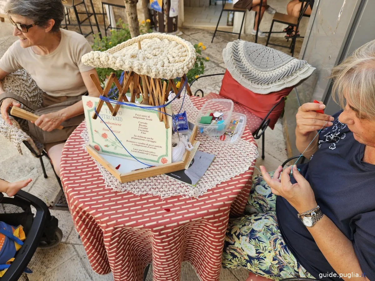 artisanat textile local, locorotondo