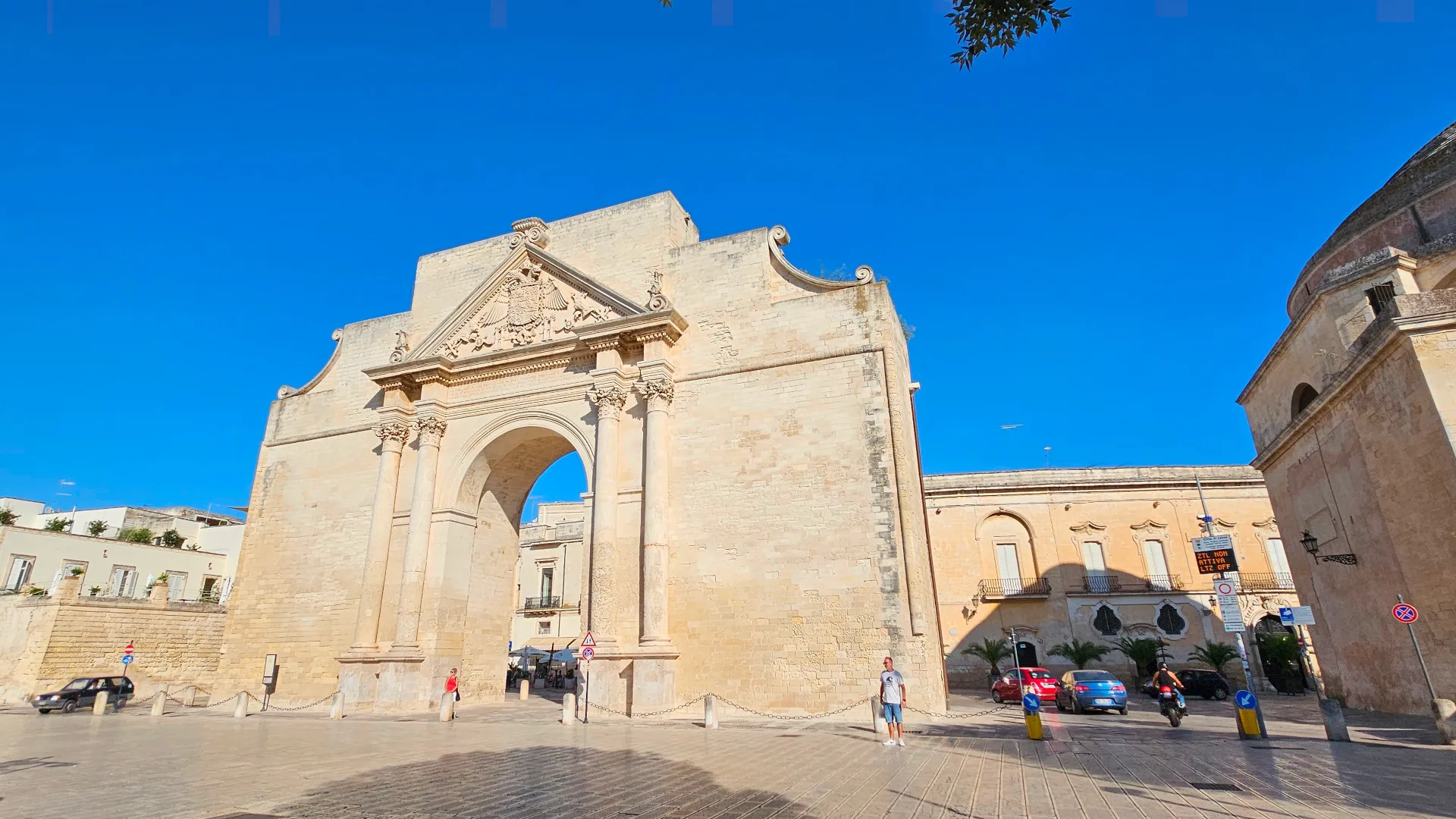 Lecce, Porta Napoli