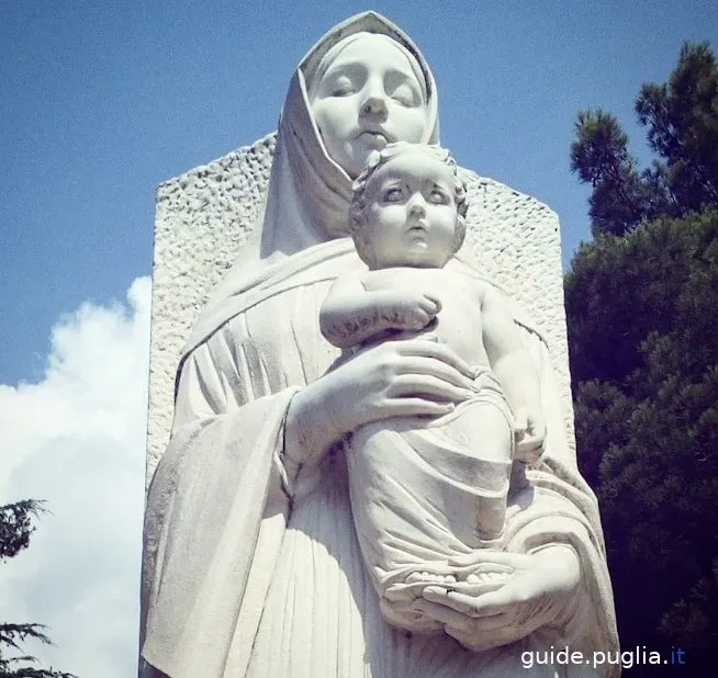 san giovanni rotondo, statua, via crucis monumentale